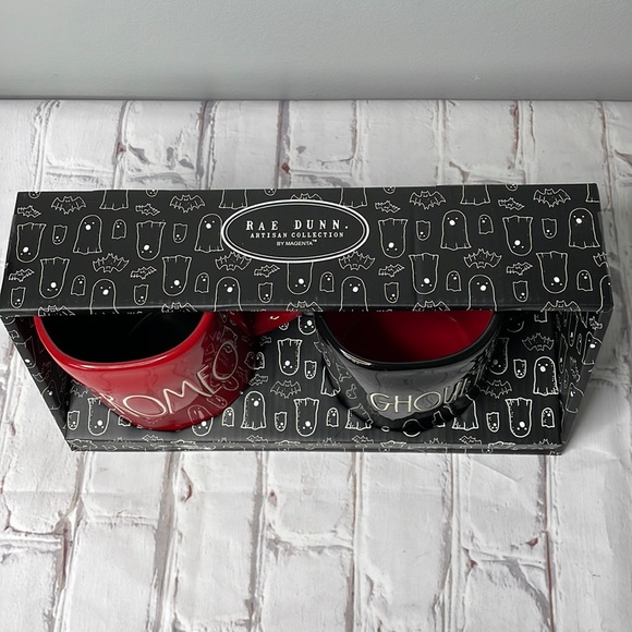 Rae Dunn ROMEO & GHOULIET Halloween Mug Set - Picture 4 of 5